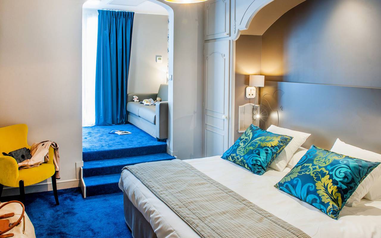 Comfortable bed, 4-star hotel Lourdes, Hôtel Gallia Londres